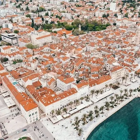 Lejlighed Korkyra-old Town With Private Terrace Split